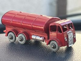 Matchbox Petrol Tanker Lesney ERF Esso rot Metall Modell