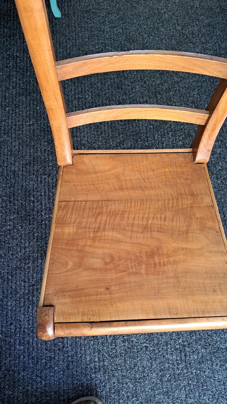 Sedie: Belle chaise antique, utilitaire et décorative – Usato da Neuchâtel venduto da Forestmanz 4
