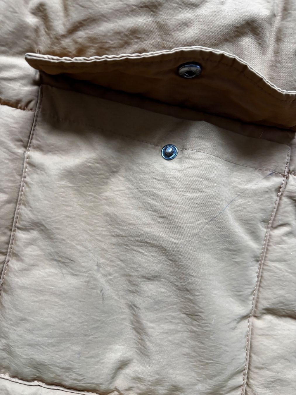 Vestes: Doudoune .Object Taille L – D'occasion à La Chaux-de-Fonds par Elora237 3