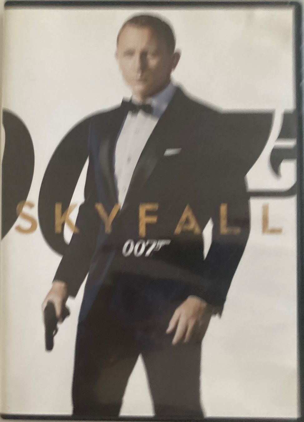 Tous les DVDs: DANIEL CRAIG - 007 (SKYFALL) – D'occasion à Poliez-Pittet par Newtown-Records