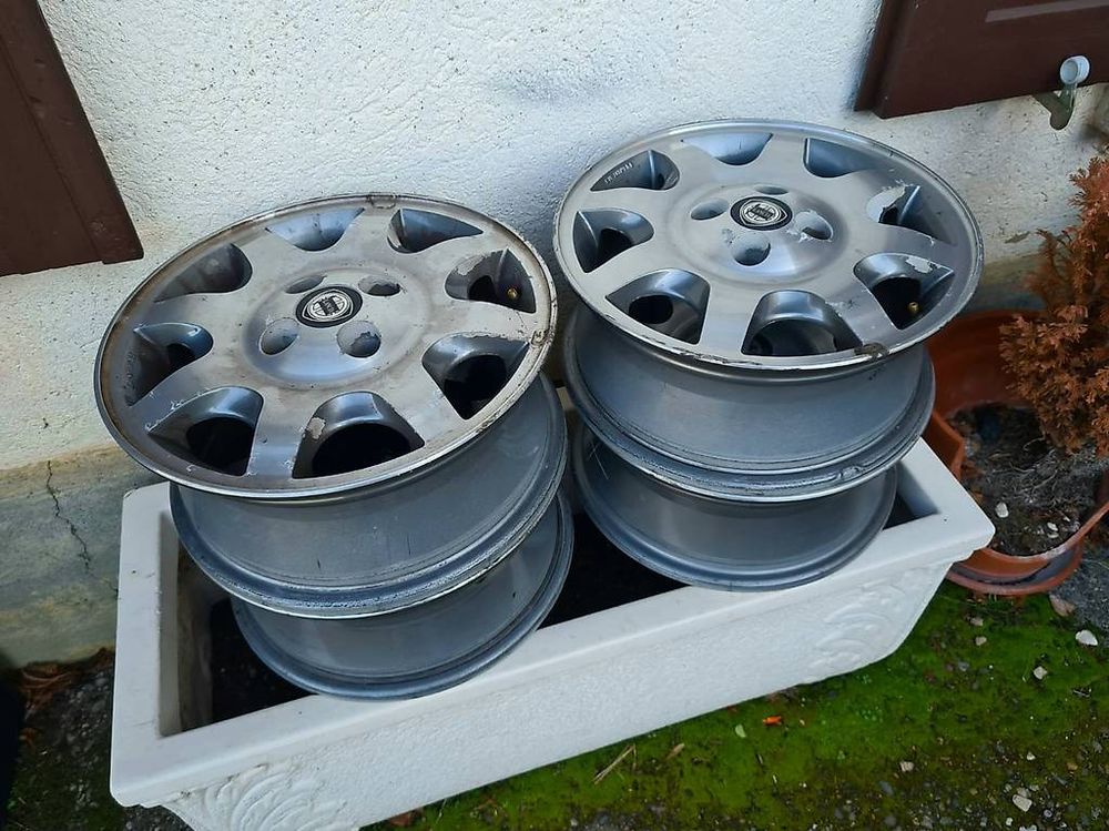Lancia Ypsilon Wieldop Zwart 15 inch - Mobility Group Haaker