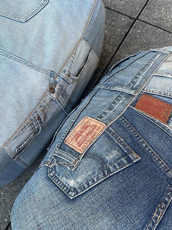 Poltrone: Levi's Sitzsessel aus Jeans  – Usato da Männedorf venduto da Siron 2