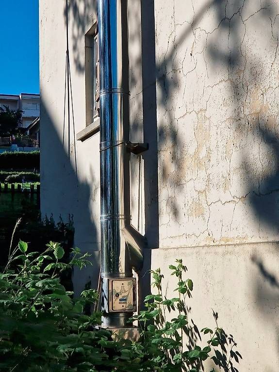 Camini: Ölheizung Kaminrohre – Usato da Hägendorf venduto da Moni-F 2