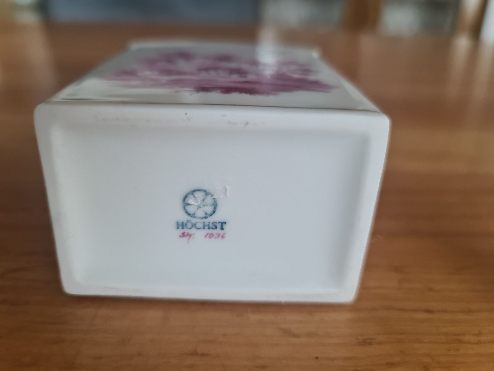 Tutte le decorazioni: Teedose Höchst  – Usato da henau venduto da Rockj 3