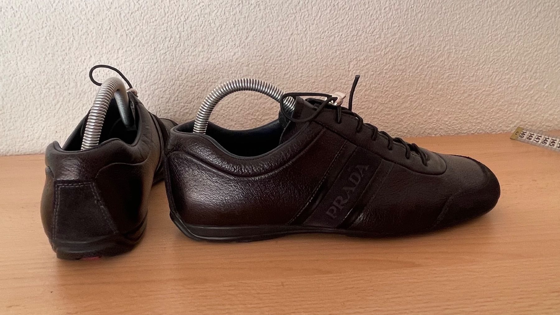 Prada Scarpe da uomo: PRADA Linea Rossa Collection 40 /NP560CHF Leather – Nuovo (secondo la descrizione) da Kölliken venduto da Prscoo 1