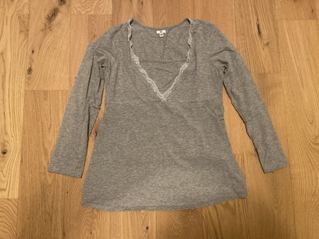 Umstandspyjama, grau, Grösse FR 38/40 Top und Hose