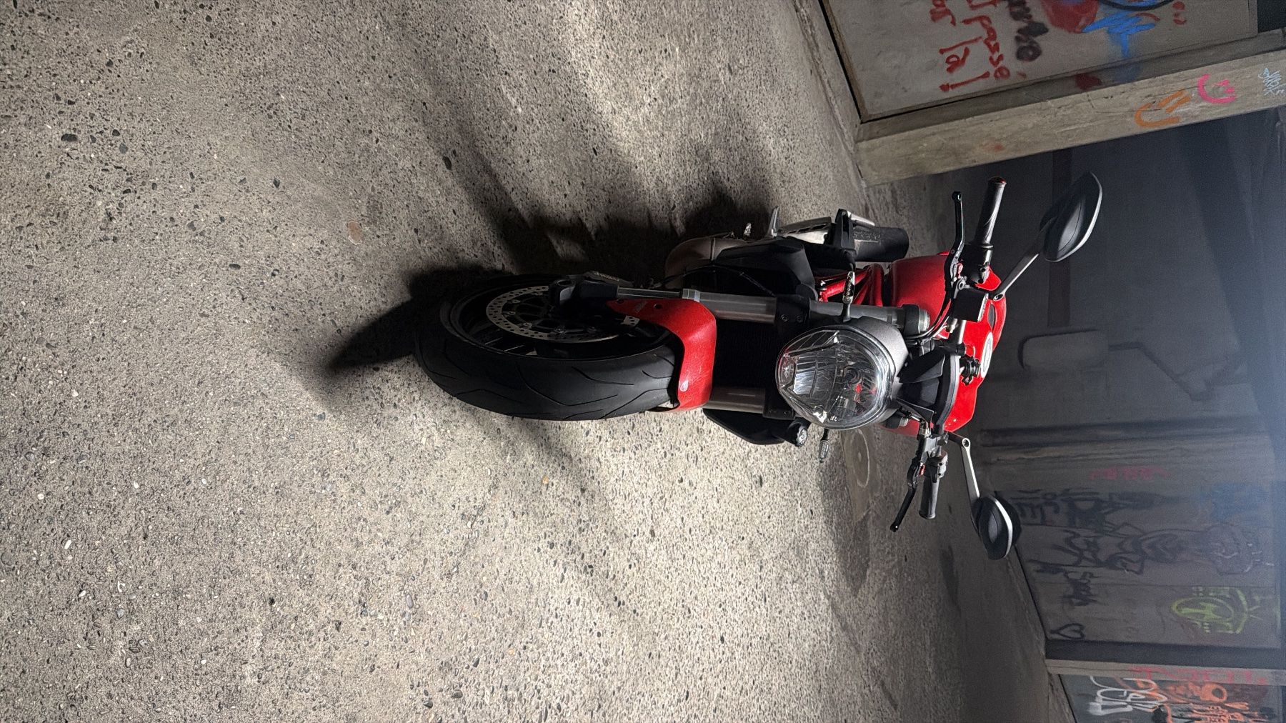 Ducati Route: Ducati monster 821 2015 – D'occasion à Avully par Jerome.msn 2