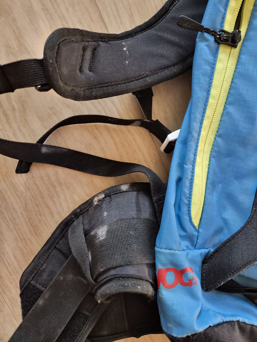 Evoc Rucksäcke: Sac dos EVOC Liteshield PROTECTOR FR occasion – Gebraucht aus La Joux FR von car_ck96 2