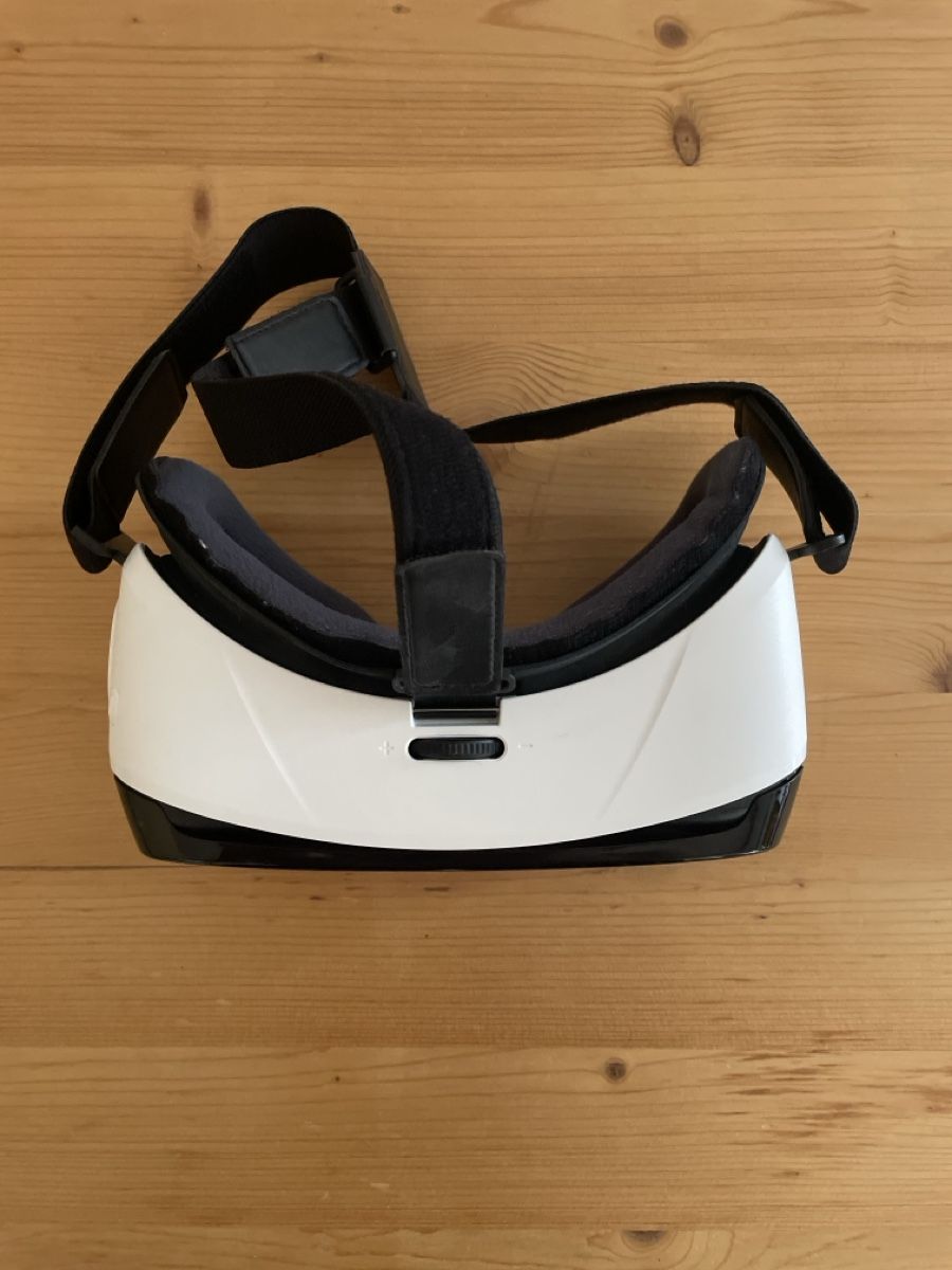 Samsung Casco VR: Samsung Gear VR Brille powered by Oculus – Usato da Spreitenbach venduto da Gloxinia 1
