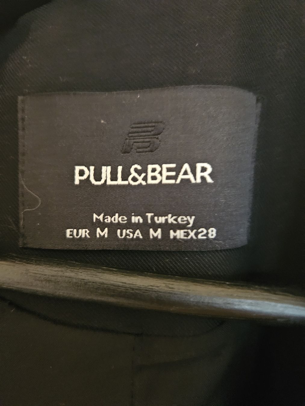Pull&Bear Jacken: Blazer noir Pull and Bear taille M bon état général – Gebraucht aus Genève von chichiii 1