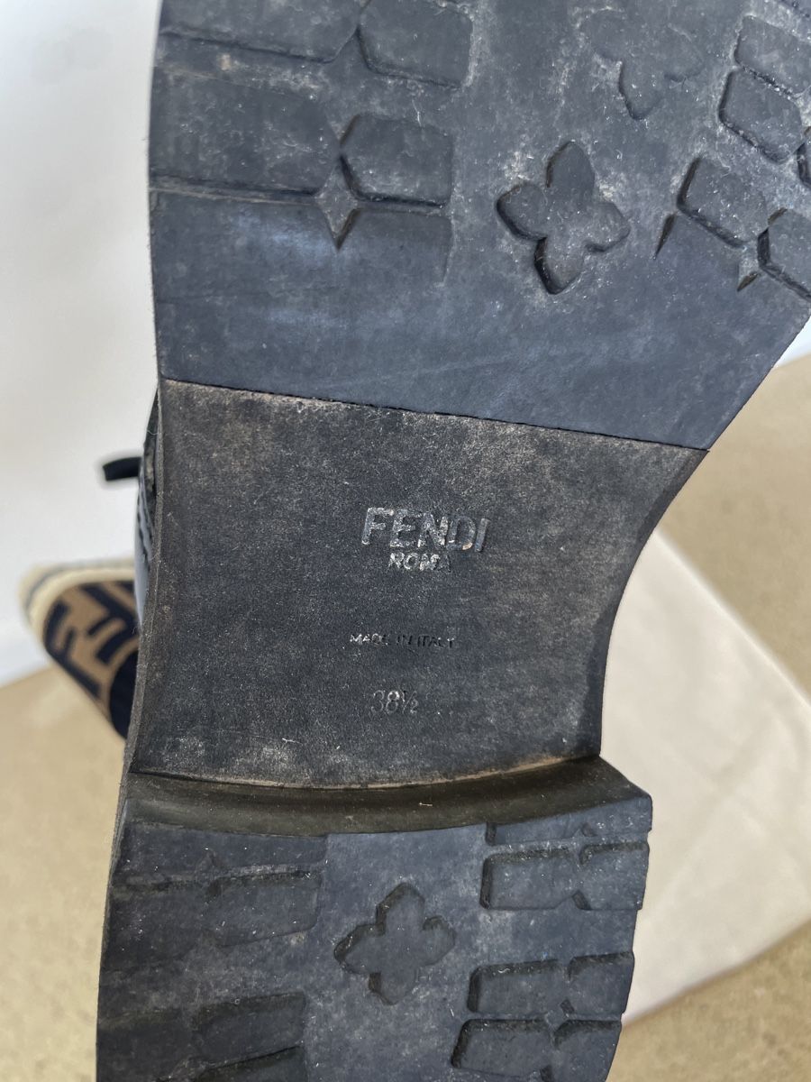 Fendi Scarpe da donna: FENDI Stiefel Rockoko Boots – Usato da Stäfa venduto da Nicole093 9