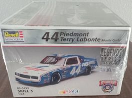 Kit: Chevy Monte Carlo Nascar #24 Terry Labonte (Revell 1:24