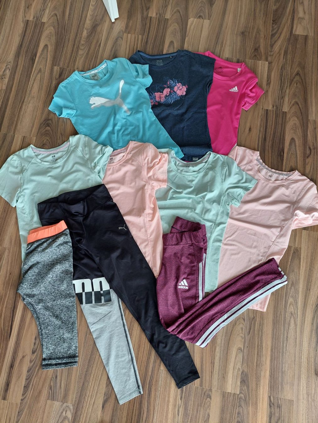 Lotti & Set di vestiti: Sportkleider Gr. 152-164 – Usato da Neudorf venduto da Riwe81