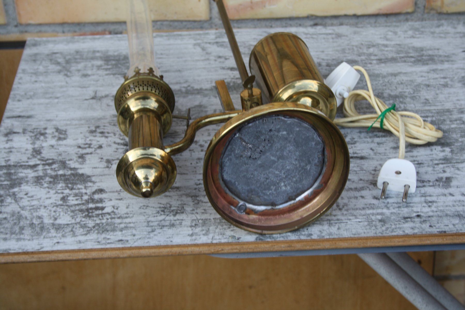 Lampade: VINTAGE LAMPE – Usato da Wauwil venduto da Pneuedy 8