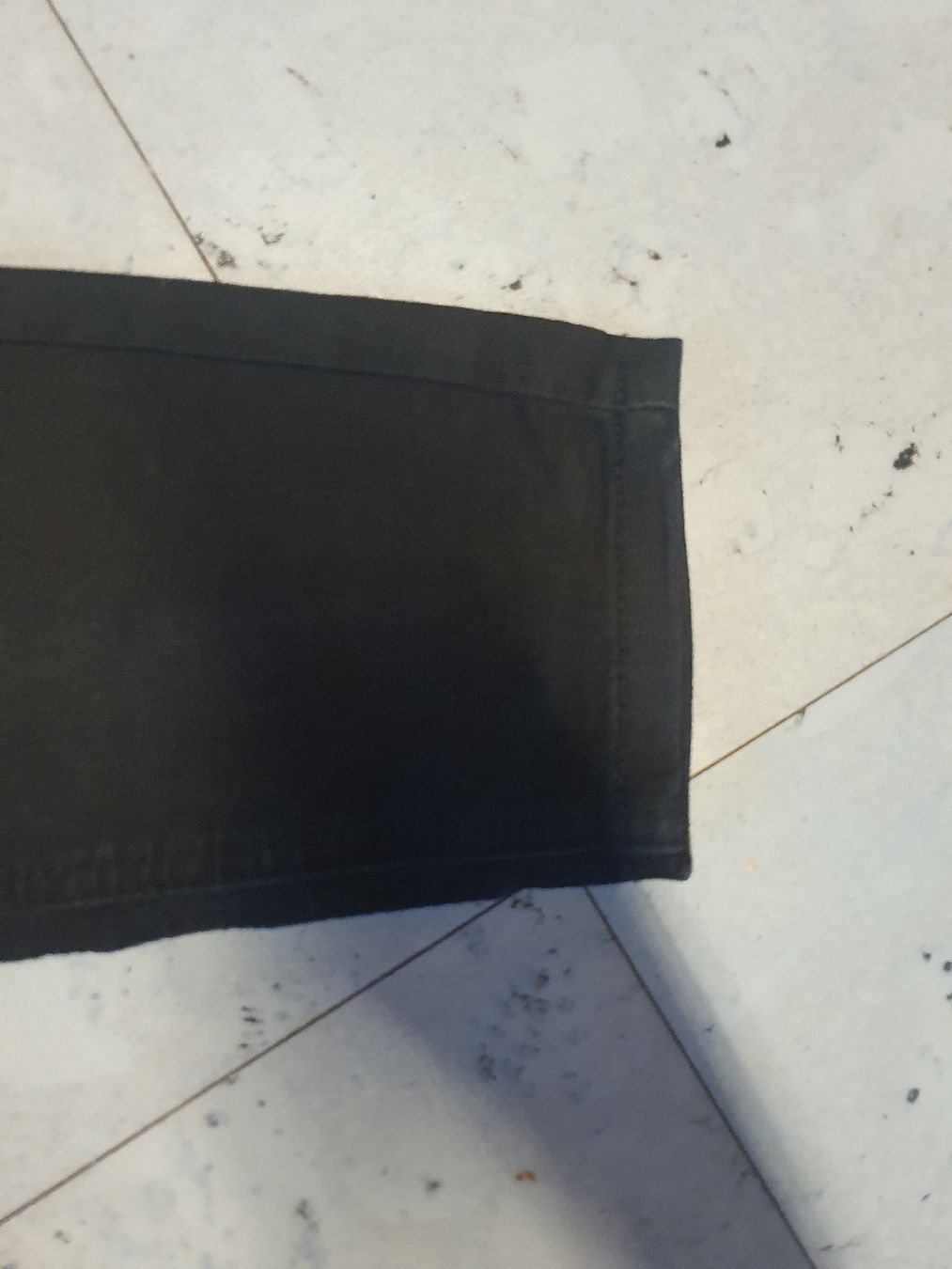 Jeans: Jeans Schwarz  – Gebraucht aus Moosseedorf von Sonnenschein.. 4