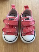 Chaussure All star rose taille 21, sandales roses en cadeau!