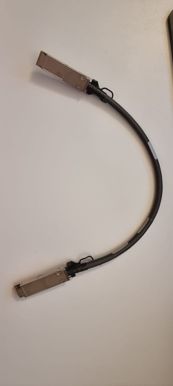 Server: NetApp - 112-00176 SAS Kabel 0.5m – Usato da Stadel venduto da phwert 1