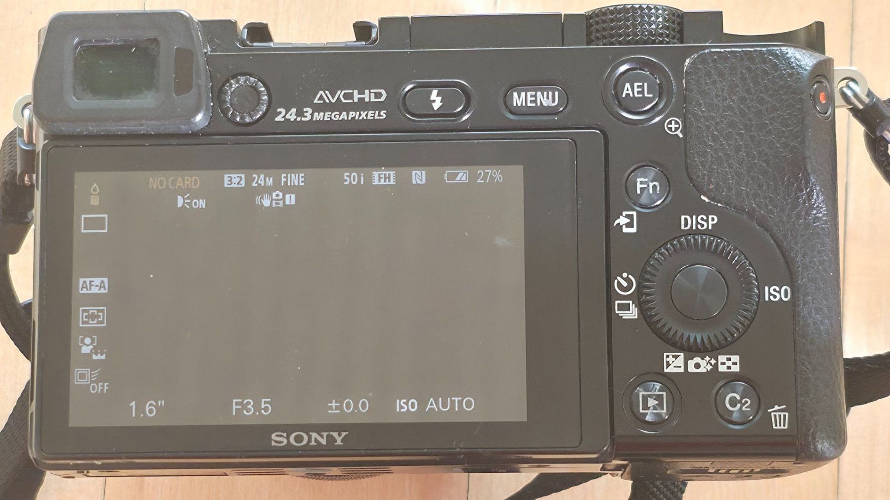Sony Fotocamera: Sony Alpha 6000 mit 16-50mm Objektiv, APS-C Kompaktkamera – Usato da Winterthur venduto da Swissalbi 4