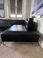 Hochwertiges schwarzes Leder-Ecksofa  Designerstück