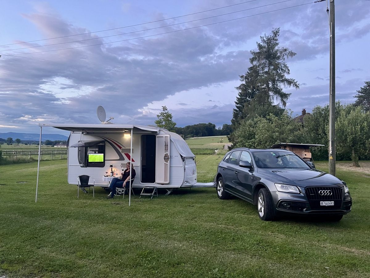 Bürstner Veicoli da campeggio: Bürstner Averso Plus 410 TS - Frisch ab MFK 01.07.2026 – Usato da Limpach venduto da Bench36 1