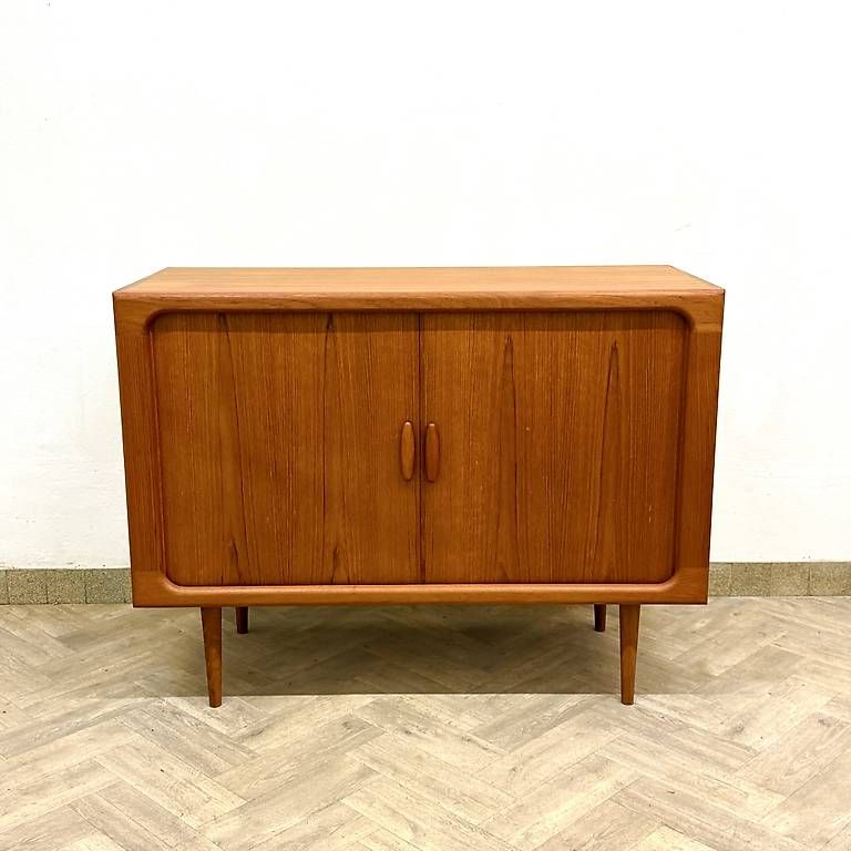 Cassettiere: Mid Century teak Sideboard by DYRLUND – Usato da basel venduto da vintory.ch 6