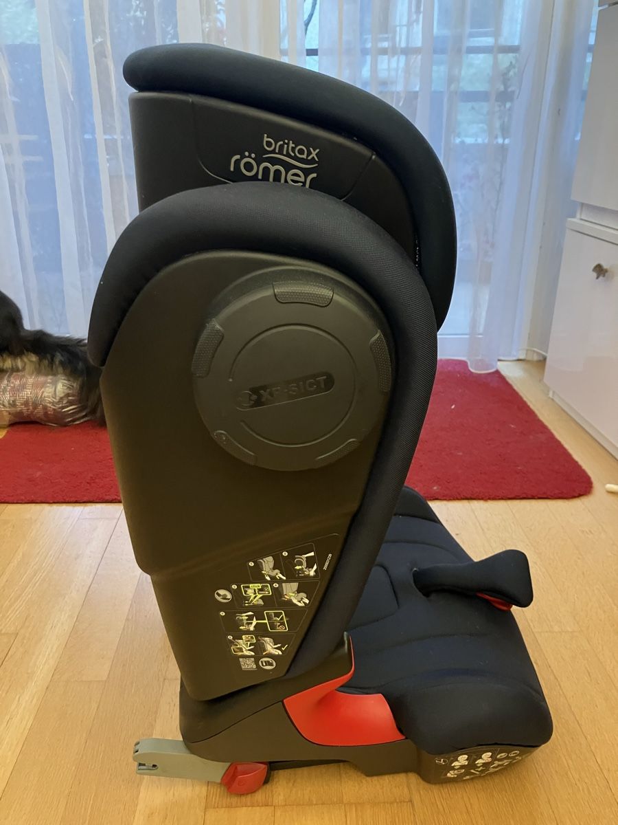 Britax Römer Auto-Kindersitze: Siège auto Britax Römer Kidfix 2 S ECE R44/04 – Gebraucht aus Genève von FamilleGoldschmid 3