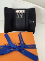 Louis Vuitton Multiclés 4 Key Holder in Black Mahina Leather