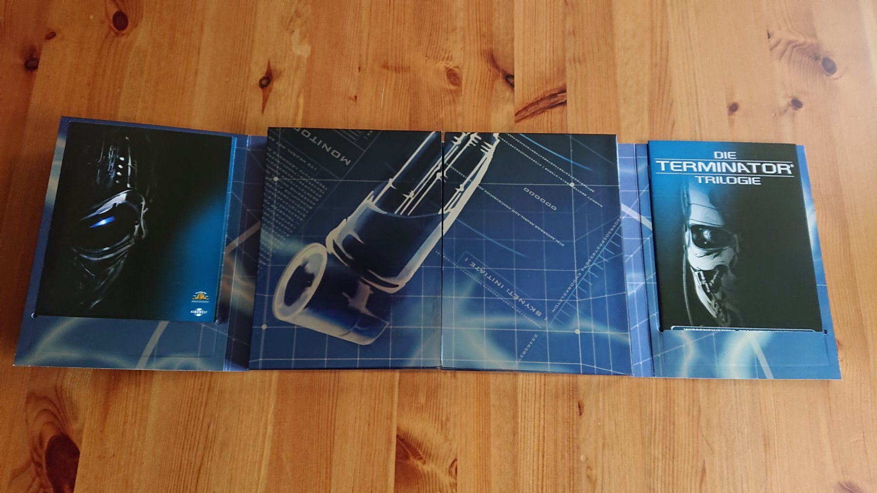 Alle DVDs: TERMINATOR 1 bis 3 auf DVD Box Uncut – Gebraucht aus Wilderswil von  6