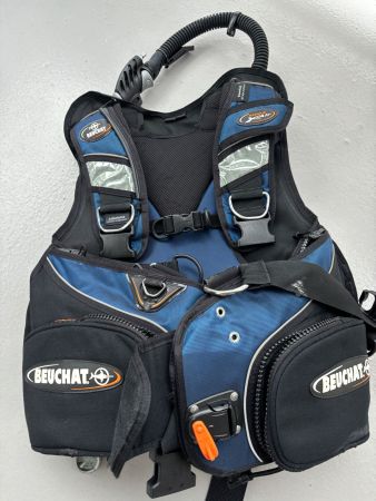 Buoyancy vest & gear bundle available at a bargain price