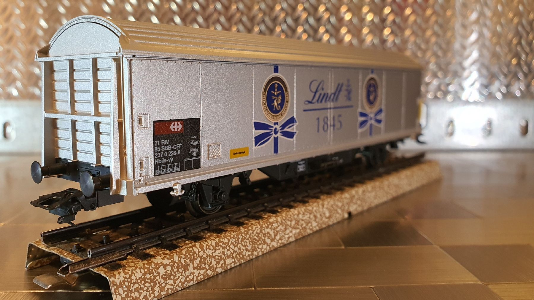 Märklin Modellini di ferrovie: MÄRKLIN H0 GÜTERWAGEN LINDT  – Usato da Männedorf venduto da Modellbau-wyss 1