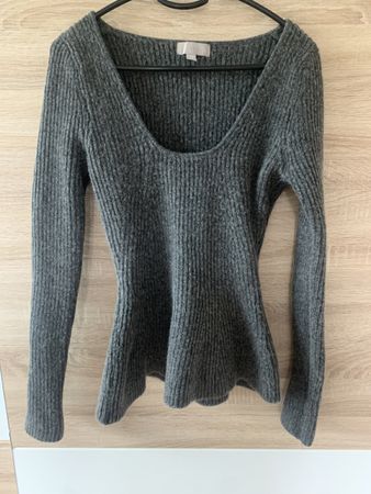 taillierter Pulli