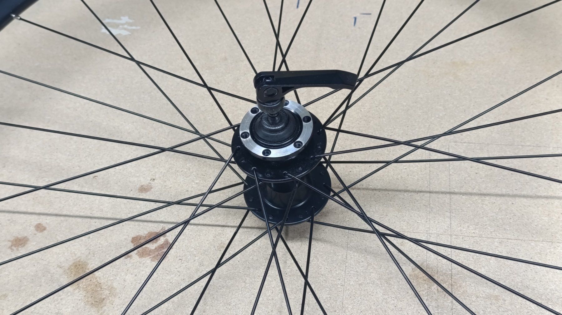 Pneumatici & Ruote complete: Laufrad vorne  (Specialized Axis) – Nuovo (secondo la descrizione) da Büetigen venduto da gauloiser 1