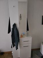 Schmale praktische Garderobe mit Spiegel, Schublade, Schrank