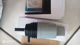 pompe eau lave glace  électrique