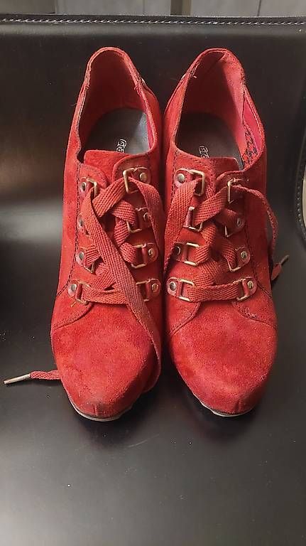 Graceland Scarpe da donna: Ungetragene Damenschuhe bordeaux, Grösse 38 – Nuovo e nell'imballaggio originale da Biel/Bienne venduto da Monolith3 2