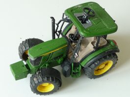 Traktor John Deere von Bruder  mit Steuerrad-Verlängerung