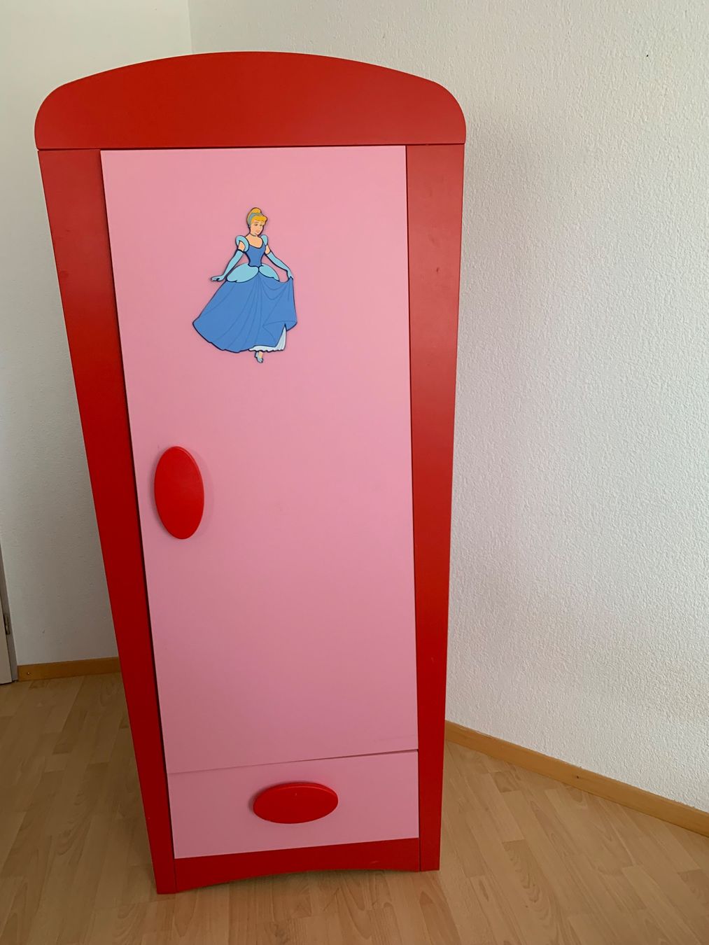 Ikea Letti: Komplettes Kinderzimmer (IKEA) – Usato da Neuhausen venduto da sve_6m9d