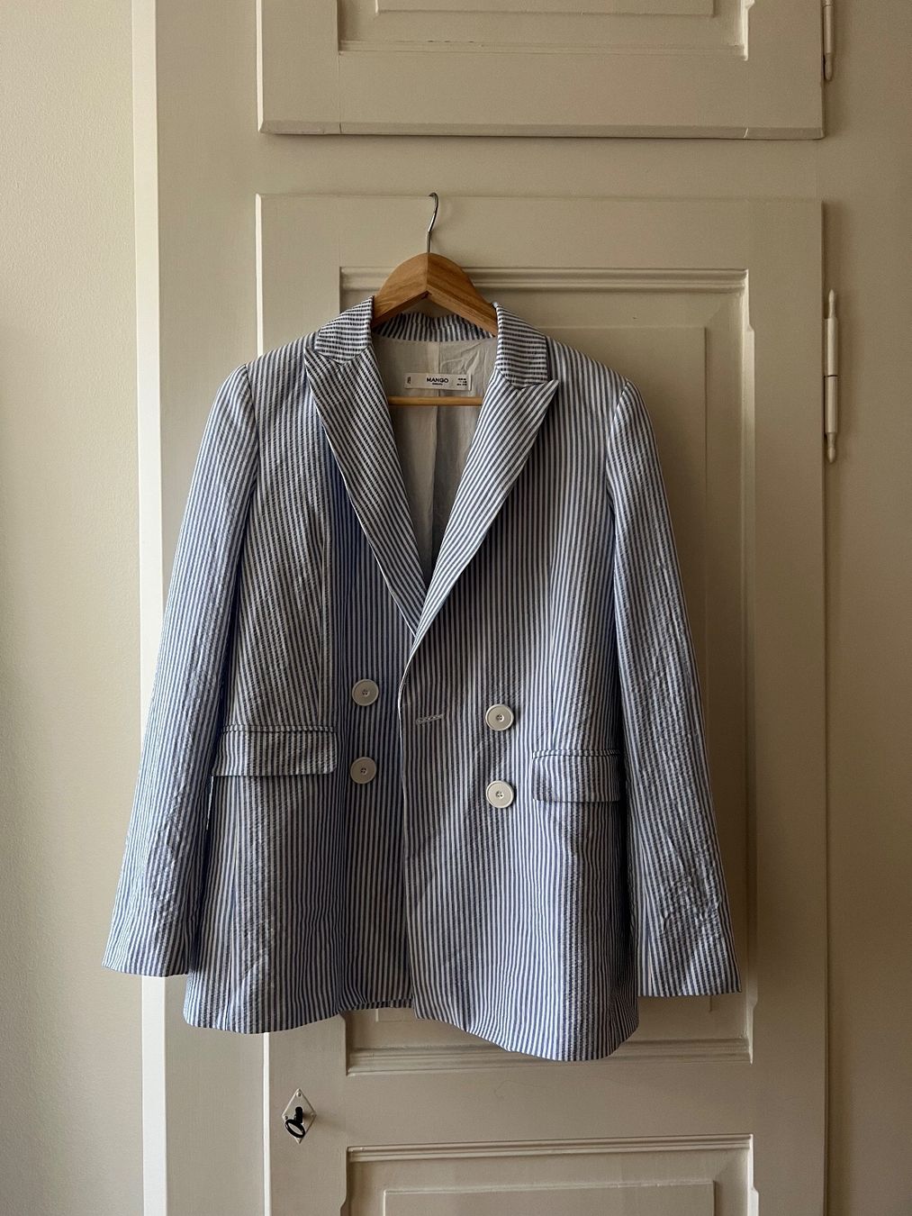 Mango Giacche: gestreifter Blazer von Mango – Usato da Luzern venduto da Soeuv
