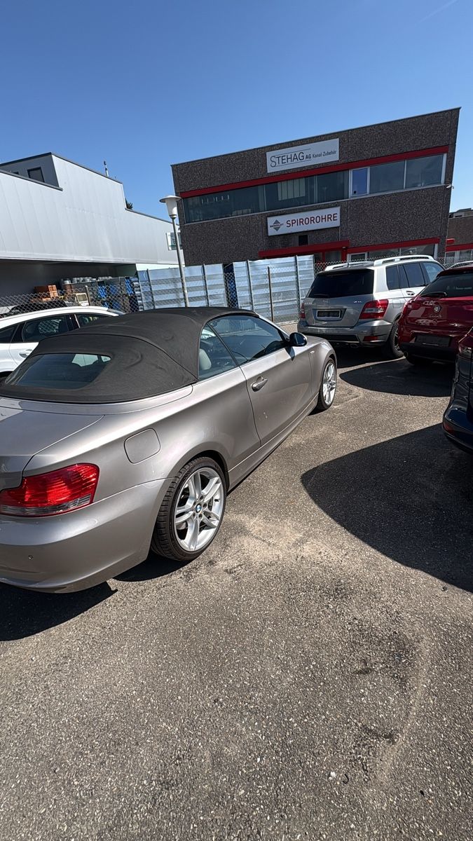 BMW Automobili: BMW E88 120i – Usato da Zürich venduto da mid_6cm7 3