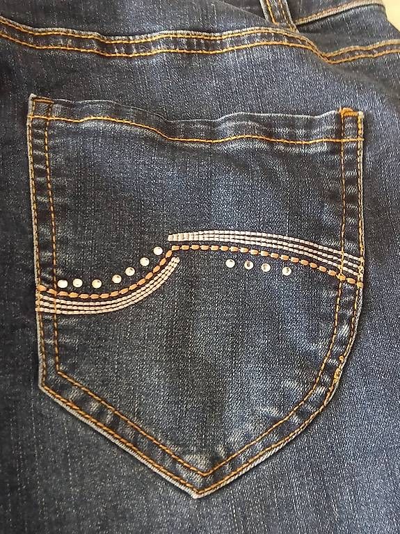 Jeans: Jeans bleu – D'occasion à Yverdon par Nany6 2