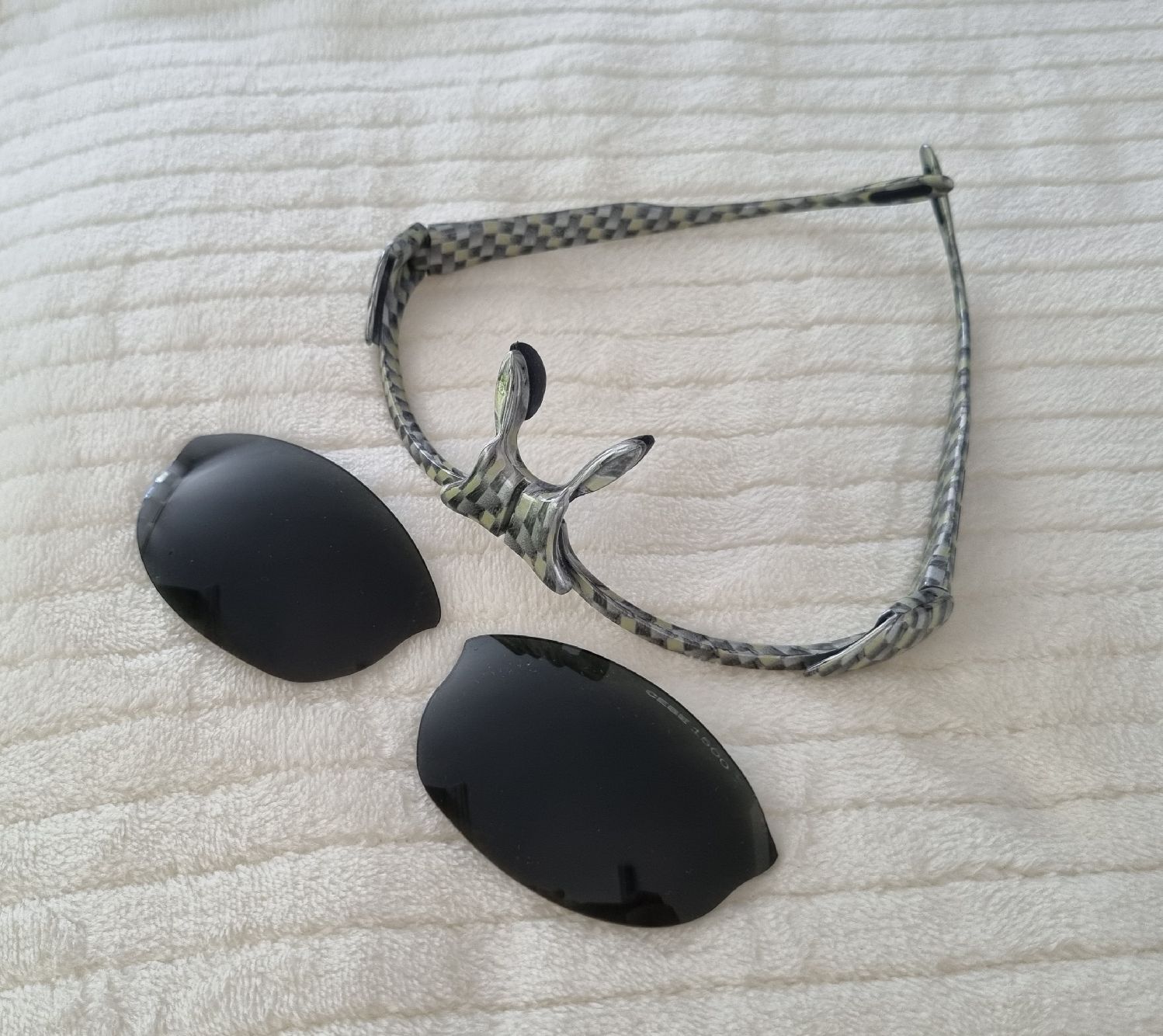 Occhiali & Lenti: Cébé 1500 Sonnenbrille mit Case – Nuovo (secondo la descrizione) da Windisch venduto da Firstspace 4