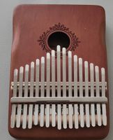 Kalimba 17 touches en bois, excellent état, musical!