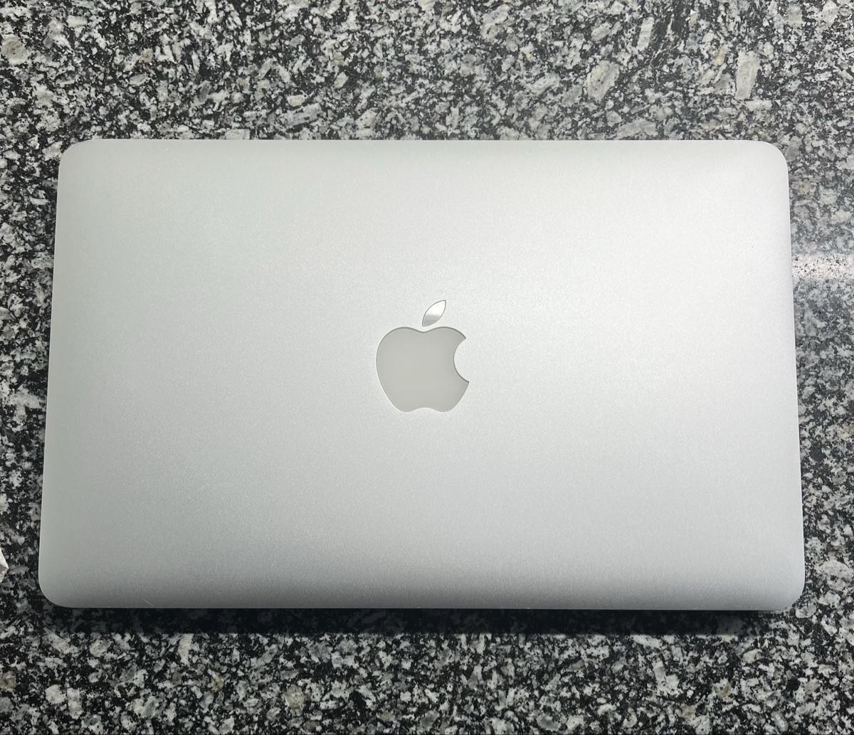Apple Notebook: Edles Apple MacBook Air 11" (ChromeOS Flex) – Usato da Belp venduto da embudu20