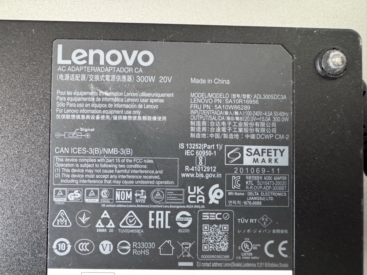 Lenovo Dockingstation: Lenovo ThinkPad Thunderbolt 4 Workstation Dock 40B0 + alimen – Gebraucht aus Neuchatel von breadbox 2