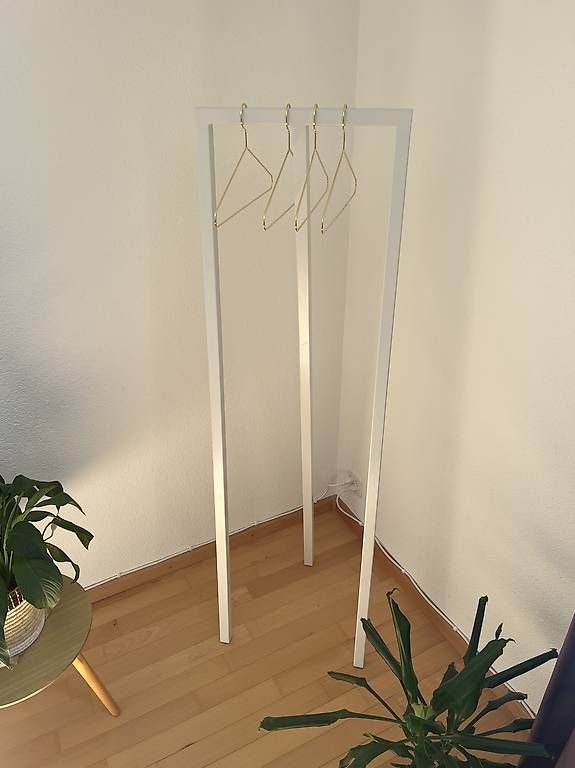 Altro in Decorazioni & Accessori: HAY Loop Kleiderständer, weiss, 45 × 150 cm – Usato da Binningen venduto da dominik.marti