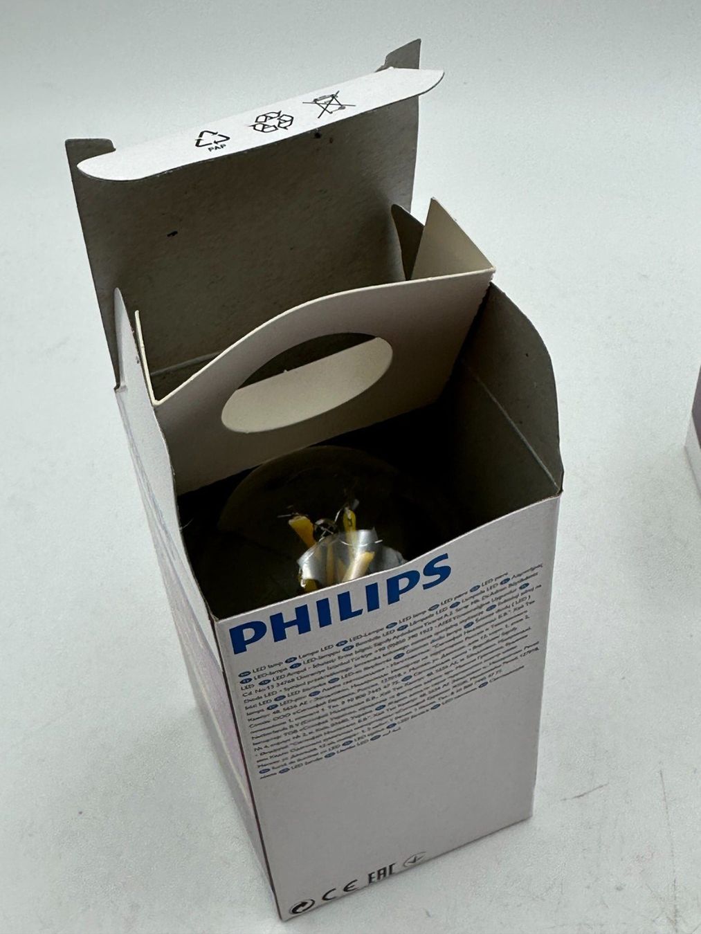 Philips Lampade: Philips LED Leuchtmittel Glühbirne E27 dimmbar Neu – Usato da Luzern venduto da Lager6640 5