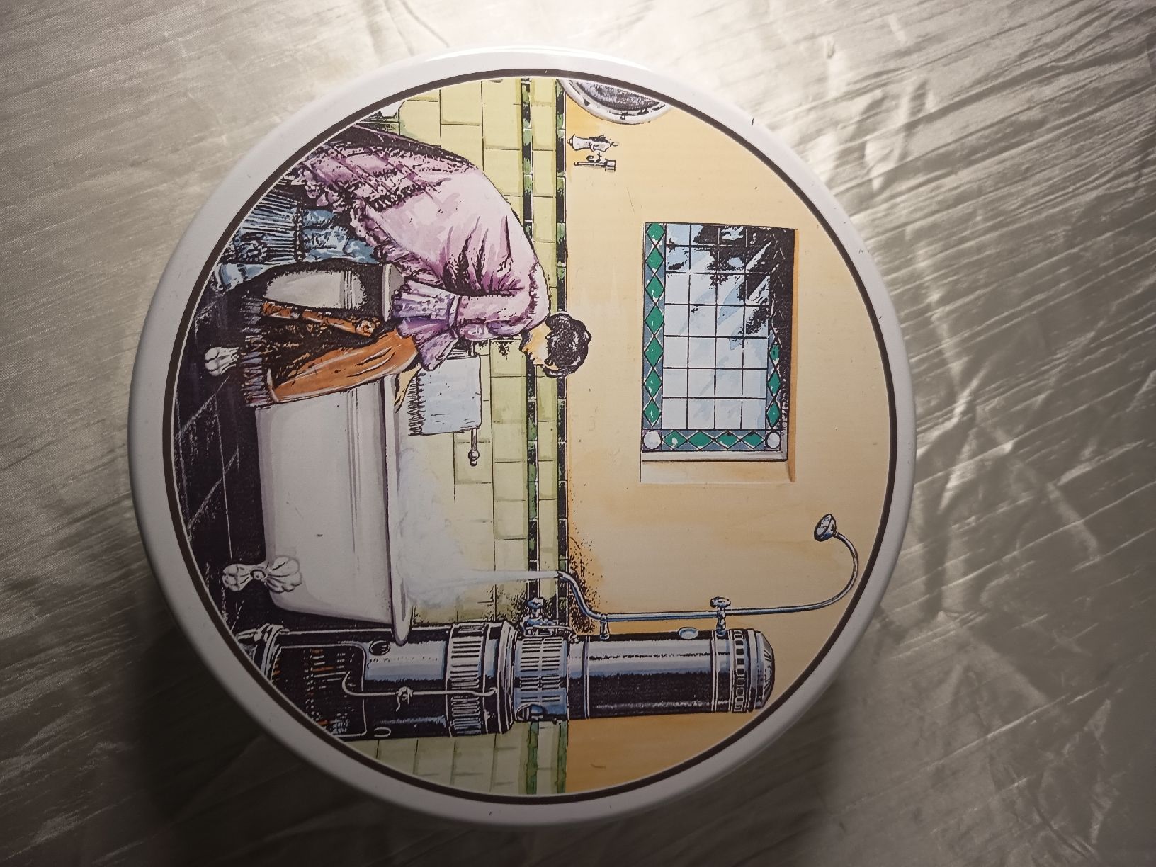 Altro in Decorazioni & Accessori: Blechdose mit Deckel Motiv Badezimmer gebraucht – Usato da Wangen b. Olten venduto da crea_look