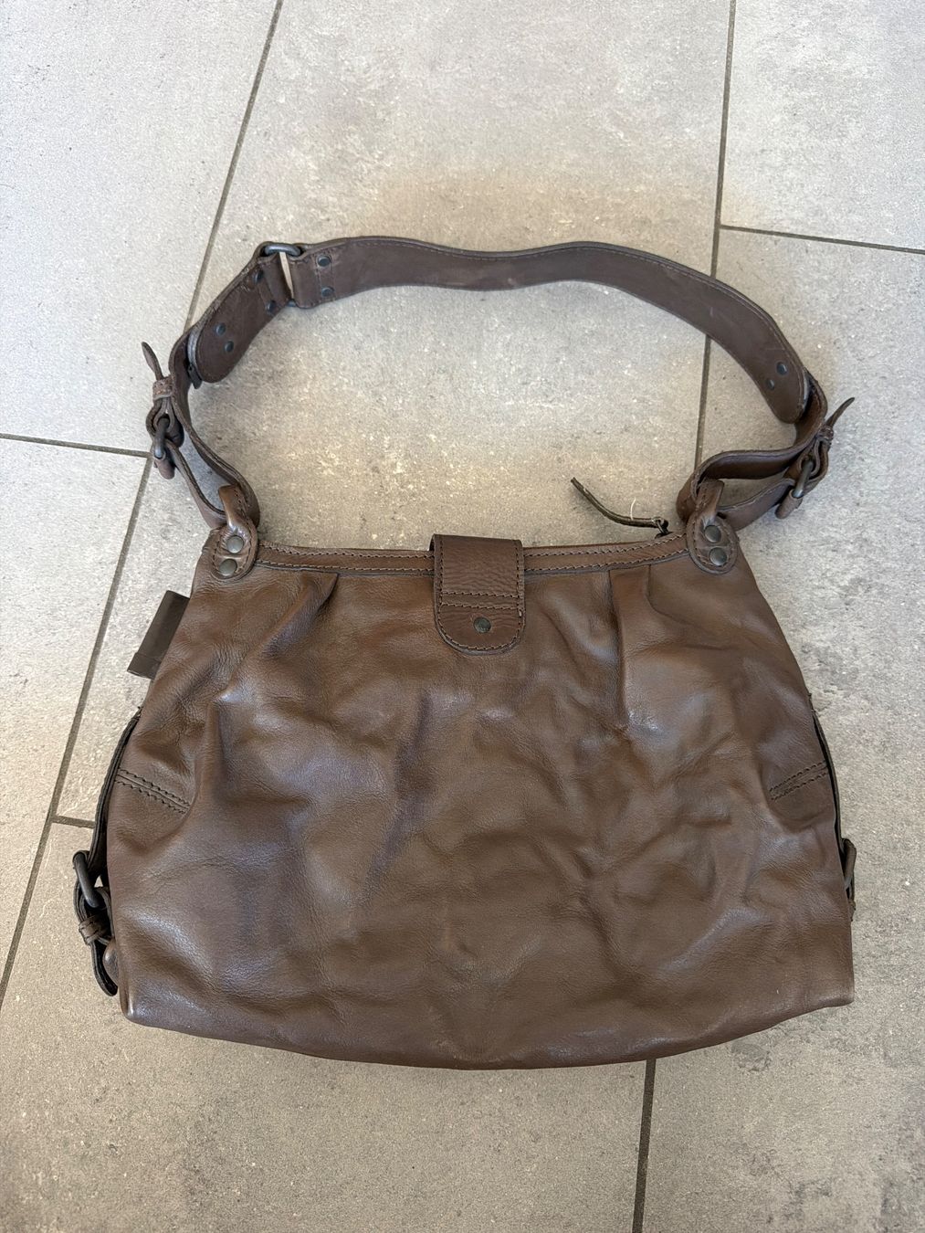 Aunts & Uncles Borse da donna: Leder Tasche von aunts & uncles – Usato da Steffisburg venduto da elle013 2