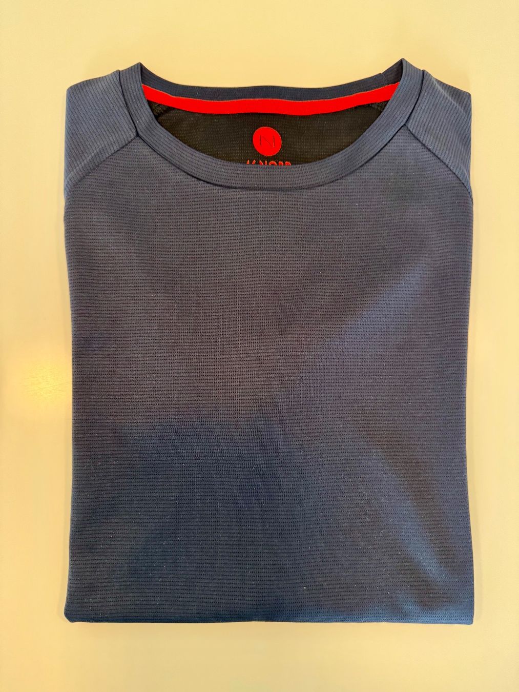 46 Nord T-shirt: 46 Nord T-Shirt – Usato da Domat/Ems venduto da cowi
