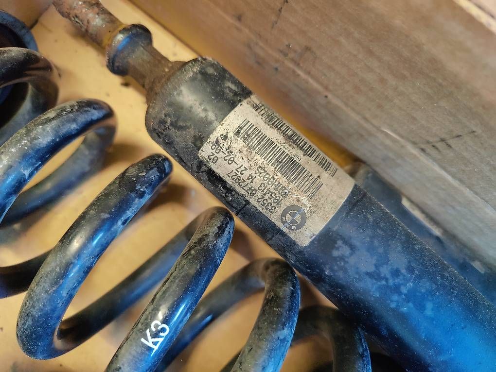 Tutti pezzi di ricambio auto: Fahrwerk komplett zu E91 – Usato da Schmitten FR venduto da Estaban57 1